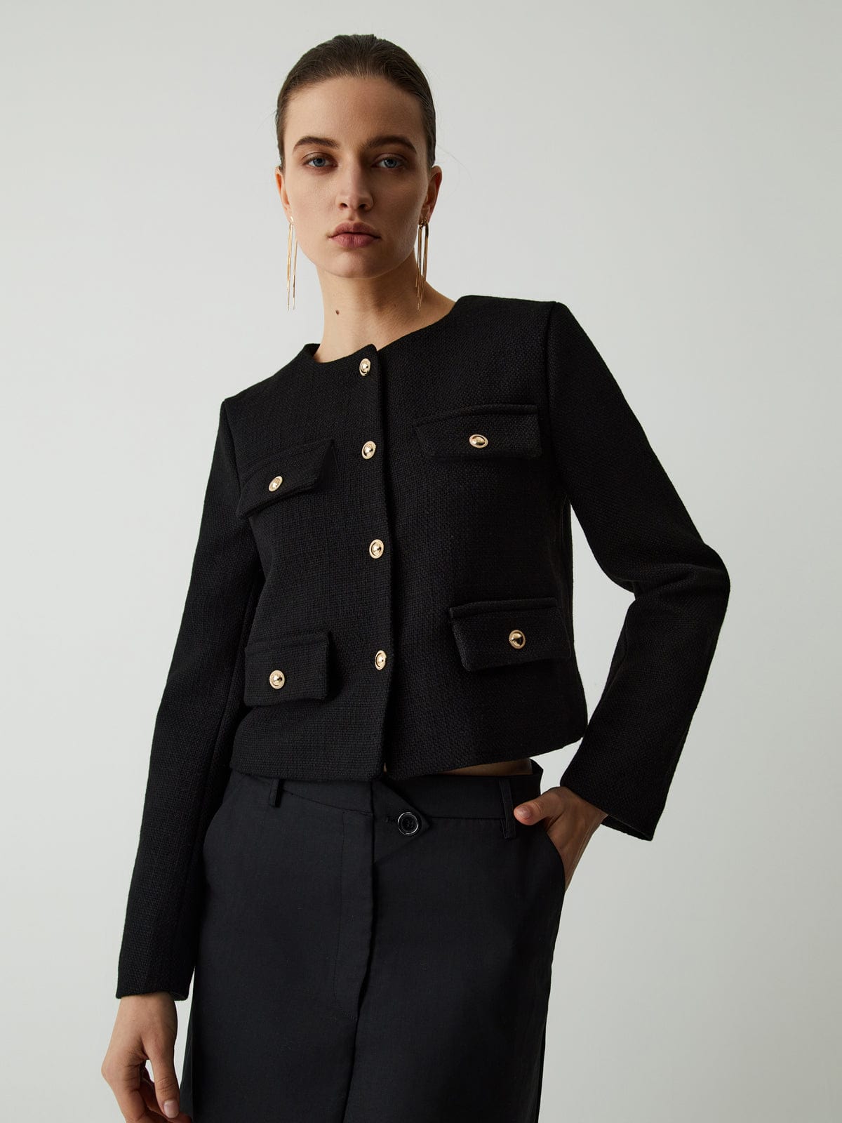 Chic Gold-Button Cropped Jacket with Pocket Detail